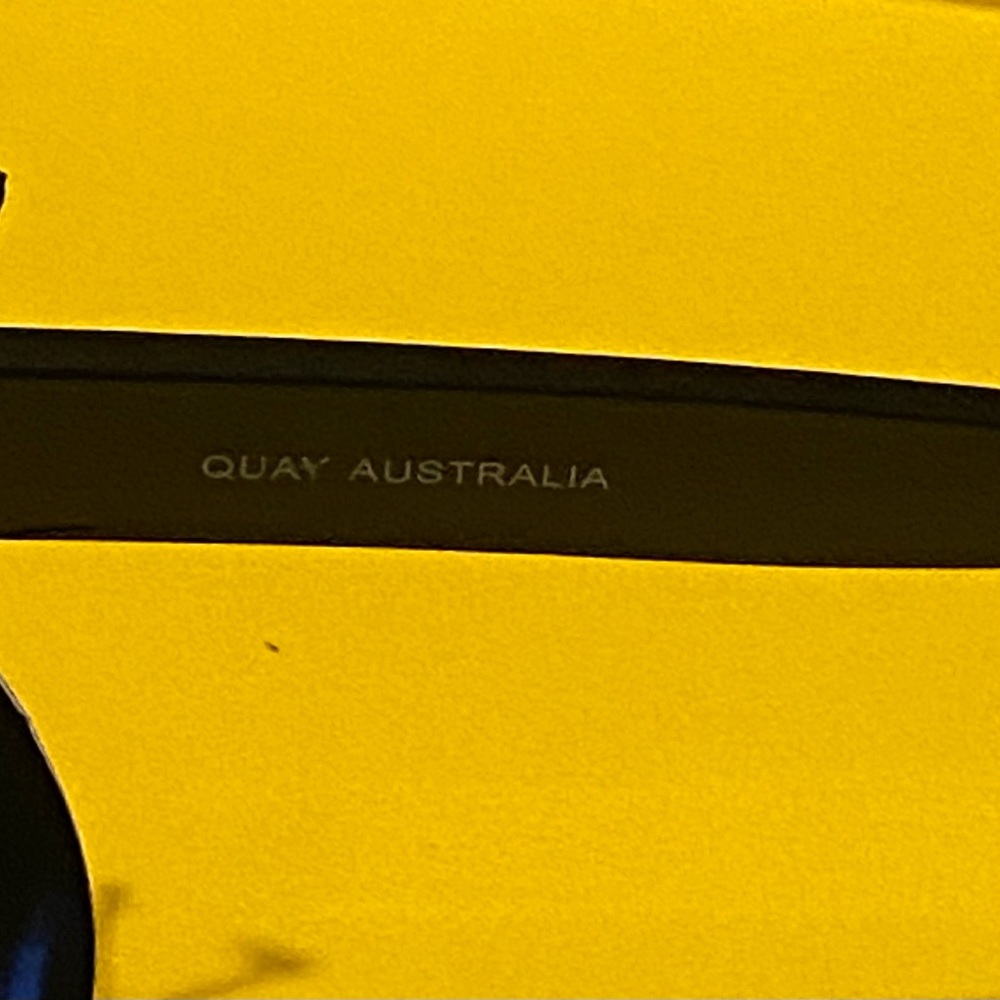 Quay Australia - Bronx Half-Rimmed Sunglasses in Coffee with Silver Mirr… - Picture 10 of 16